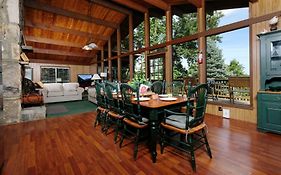 Three Pines 2139